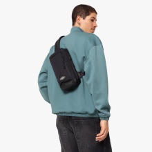 Eastpak Alltags-Umhängetasche Icon Sling On schwarz 5 Liter